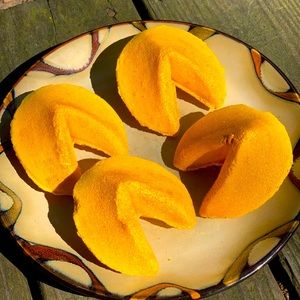 COPY - Golden Fortune Bath Bomb